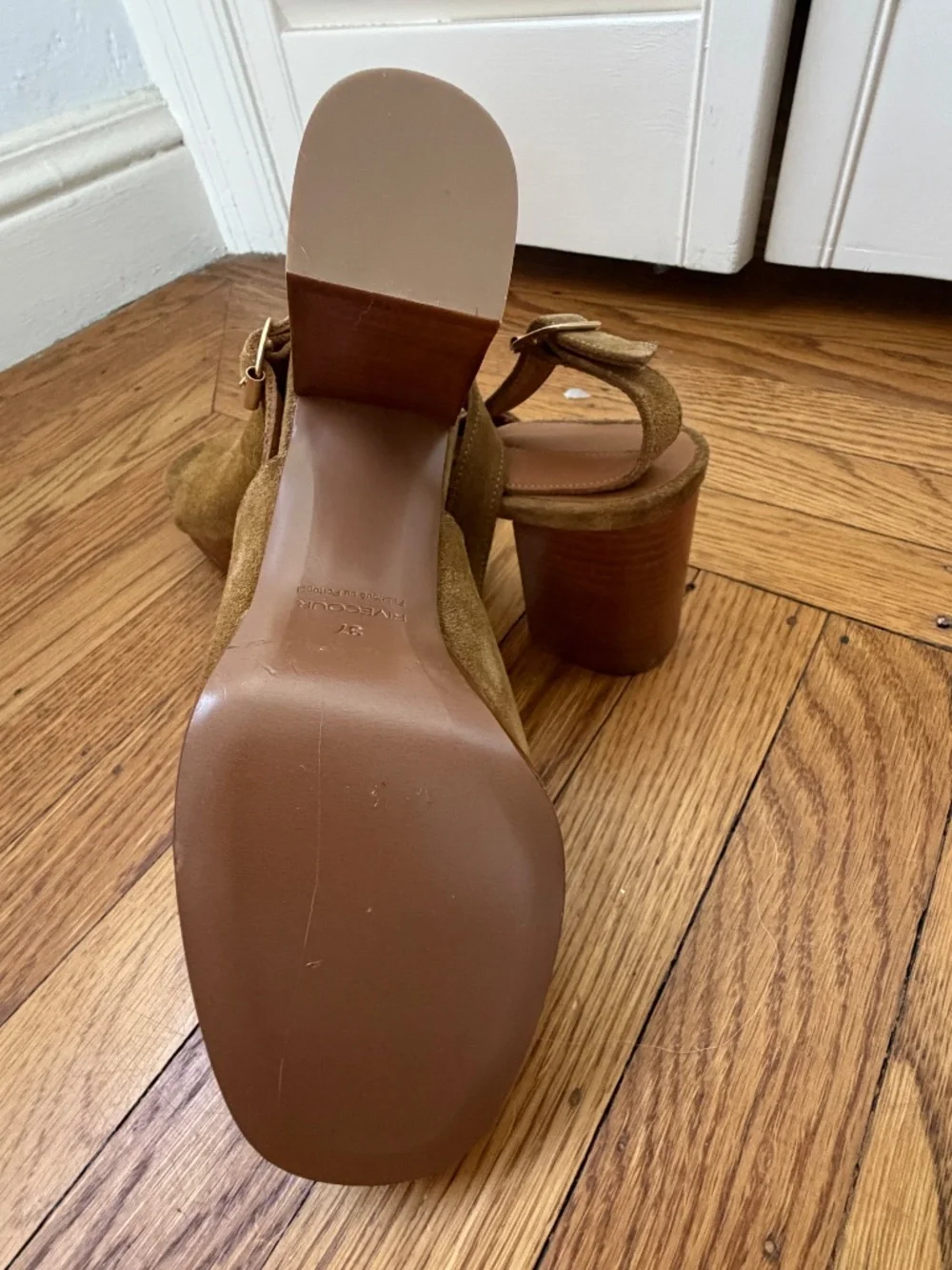 Rivcour NUMÉRO 446 Suede heeled sandal